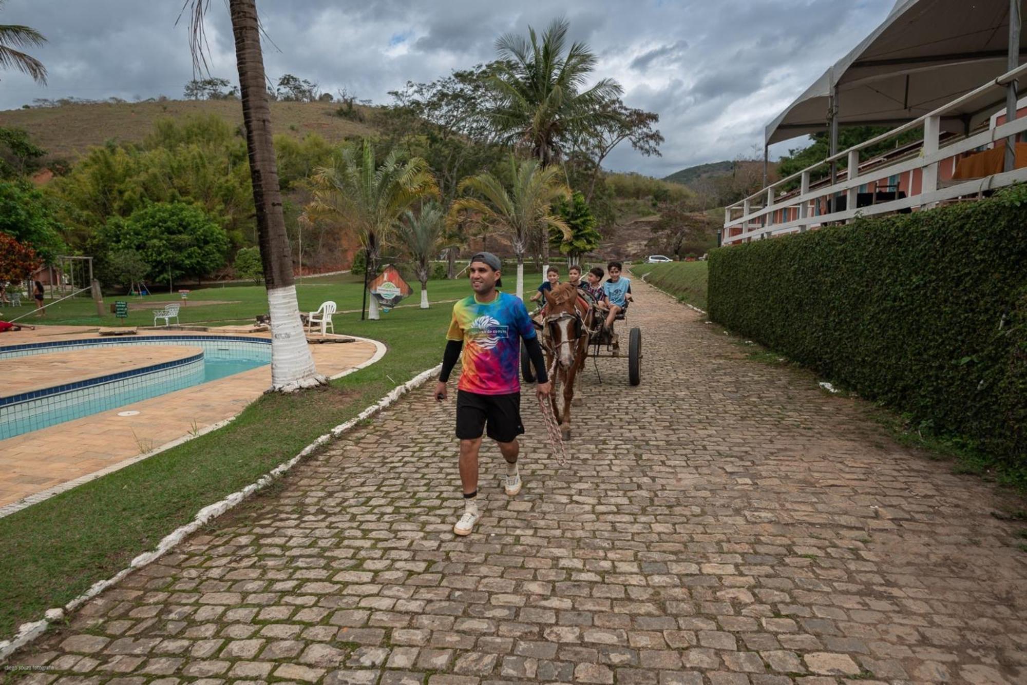 Hotel Fazenda Cachoeiras De Cavaru Васорас Екстер'єр фото